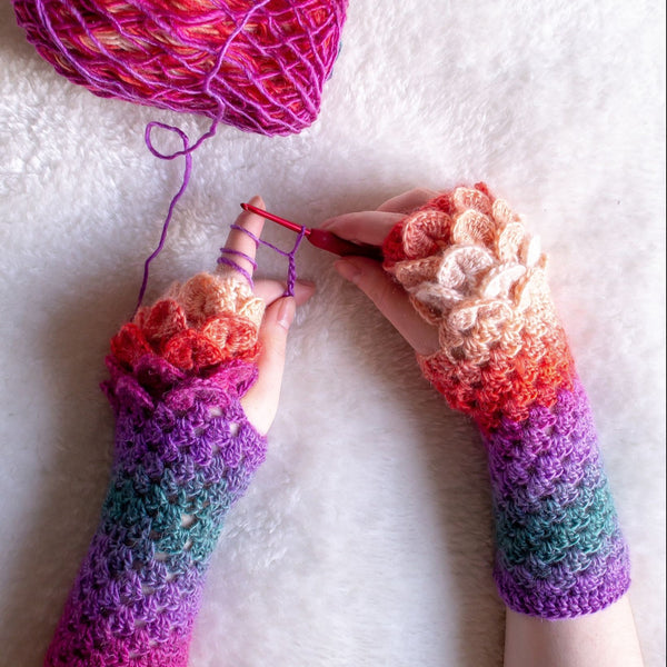 Dragon Scale Gloves PDF PATTERN