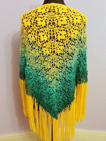 SWEET VINE SHAWL CROCHET PATTERN